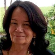 insegnante universitaria  diverse culture. Chiara disposta  al dialogo.